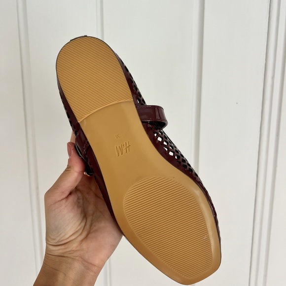 PERFORATED MARY JANE BALLET FLATS - Picture 2 of 7